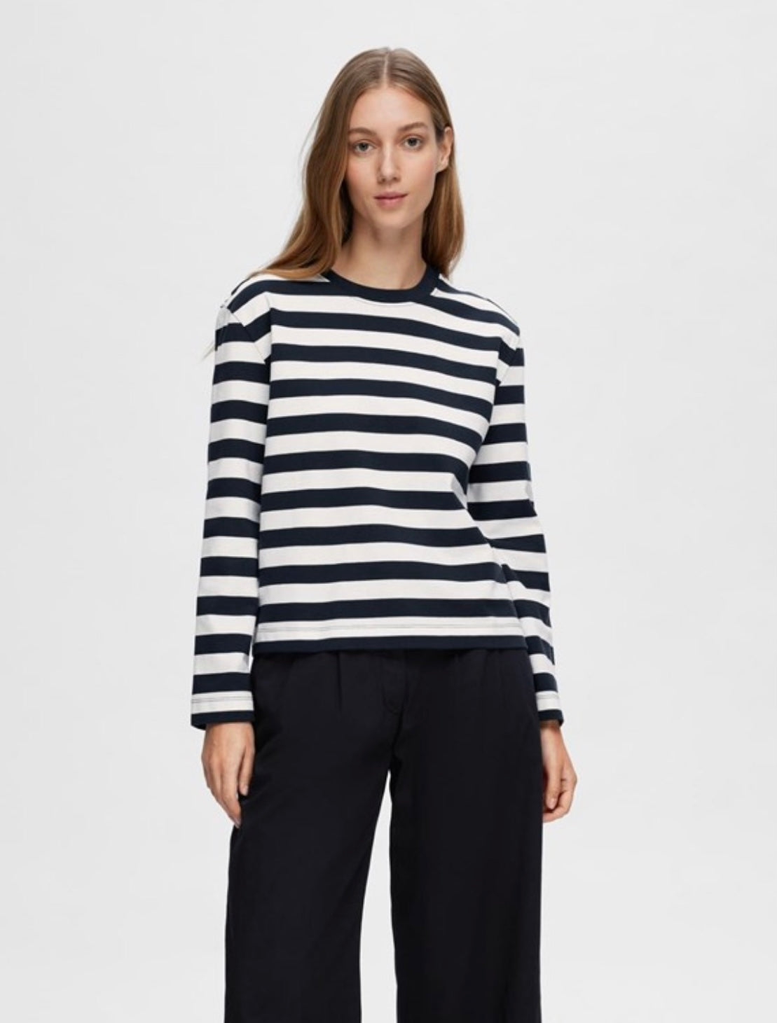 SELECTED FEMME - ESSENTIAL LS STRIPED BOXY TEE - DARK SAPPHIRE/BRIGHT WHITE
