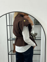 Ladda upp bild till gallerivisning, COSY HOUSE - VÄST - BRUN
