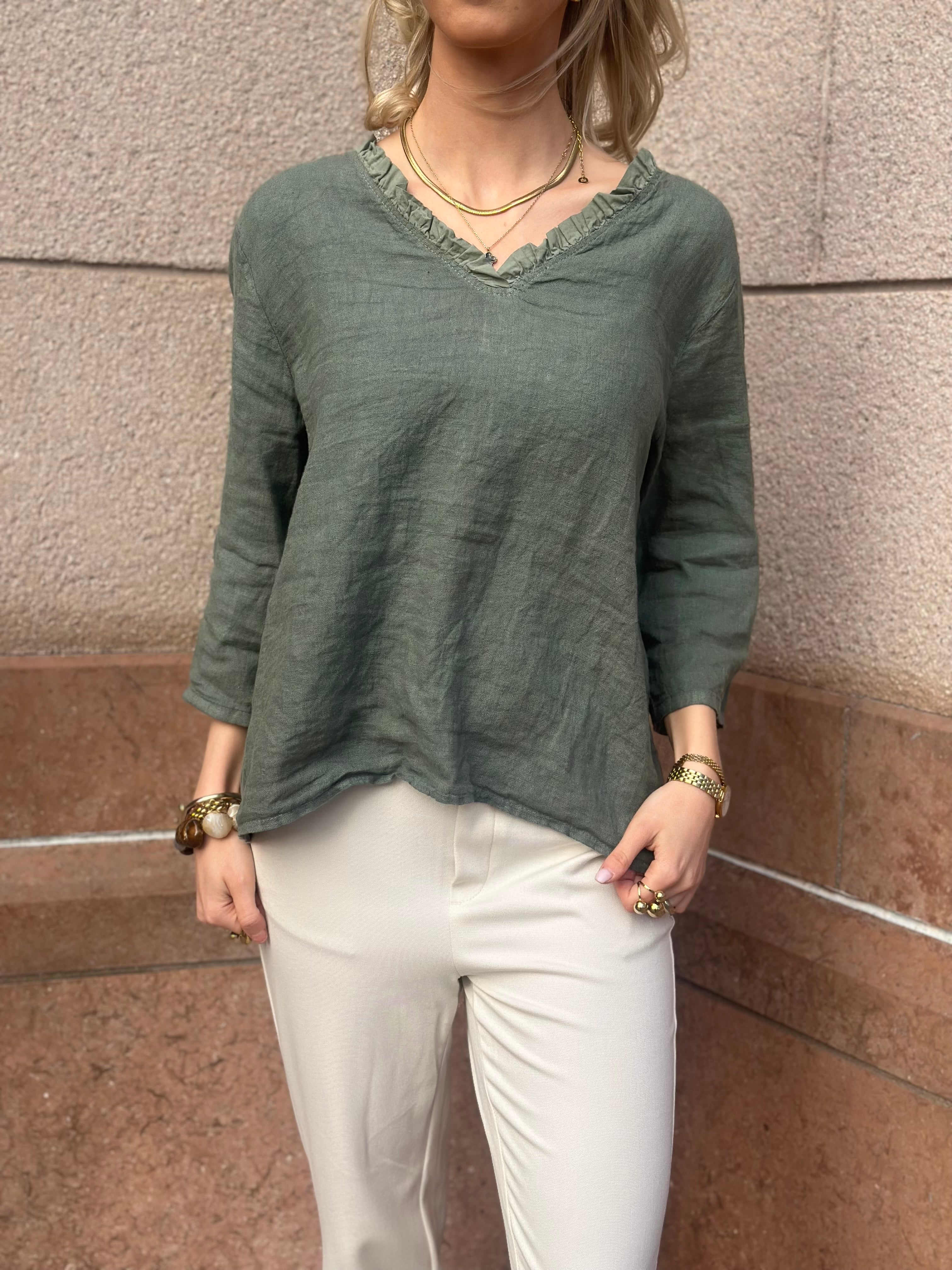 JÖRLEVIK - LINNEBLUS MED VOLANG - GRÖN