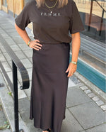 Ladda upp bild till gallerivisning, VEROMODA - MERLE ANKLE SKIRT - CHOCOLATE TORTE
