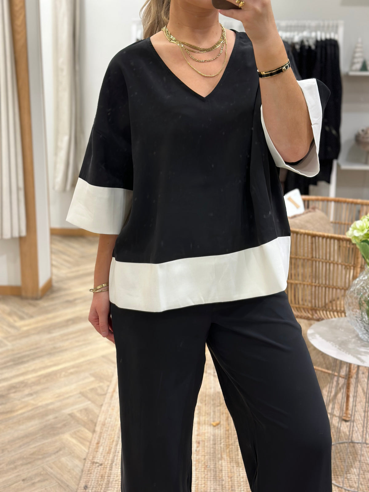 VEROMODA - ELISE 2/4 TOP - BLACK/ WHITE CONTRAST