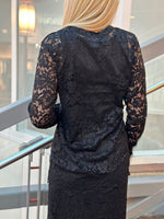 Ladda upp bild till gallerivisning, MARTA - SPETS TOPP 7707 - BLACK
