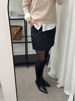 Ladda upp bild till gallerivisning, VEROMODA - IDA SHORT COATED SKIRT - BLACK
