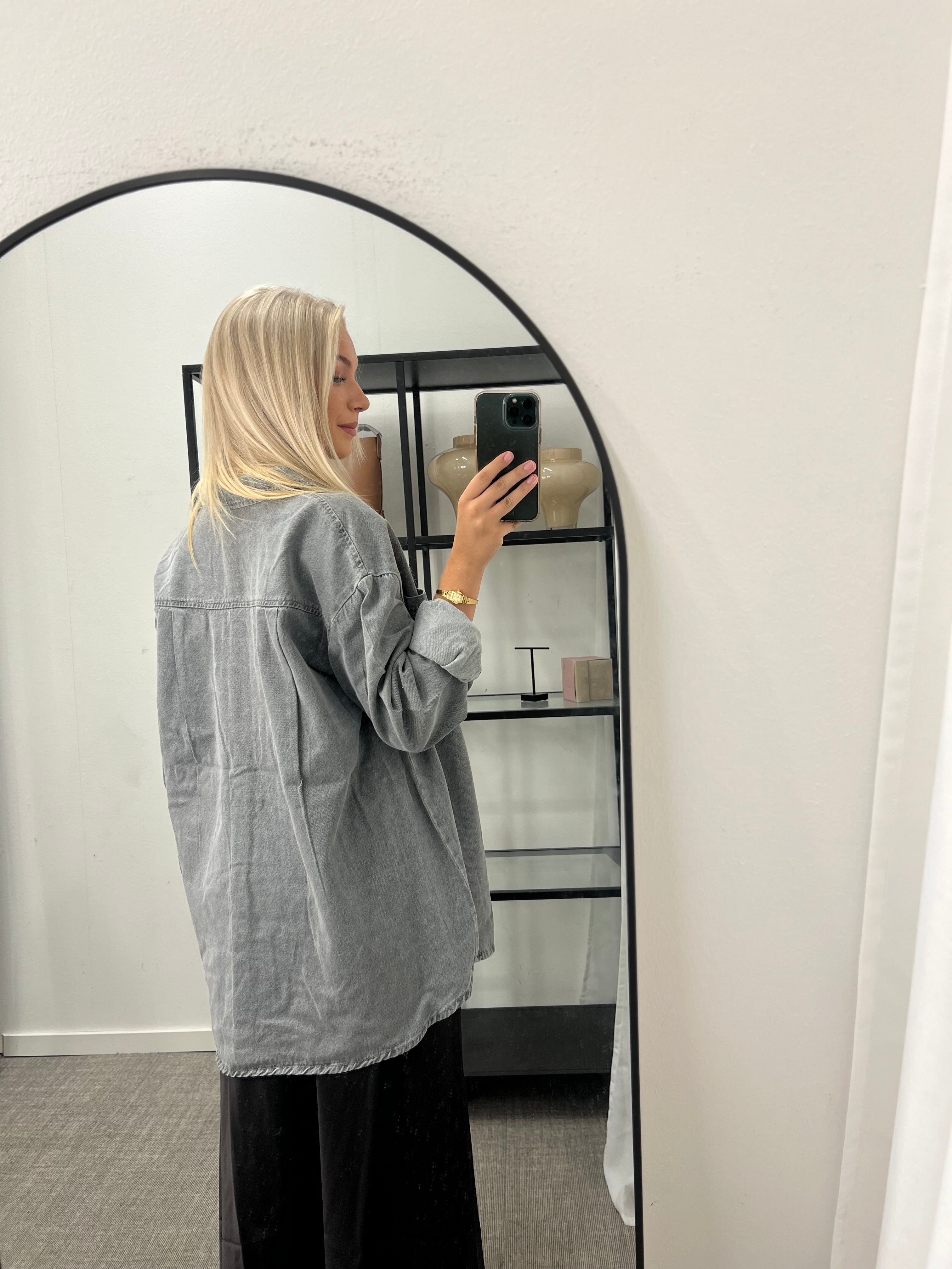 PIECES - MAISIE LS DENIM SHIRT - GREY DENIM