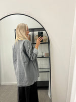 Ladda upp bild till gallerivisning, PIECES - MAISIE LS DENIM SHIRT - GREY DENIM

