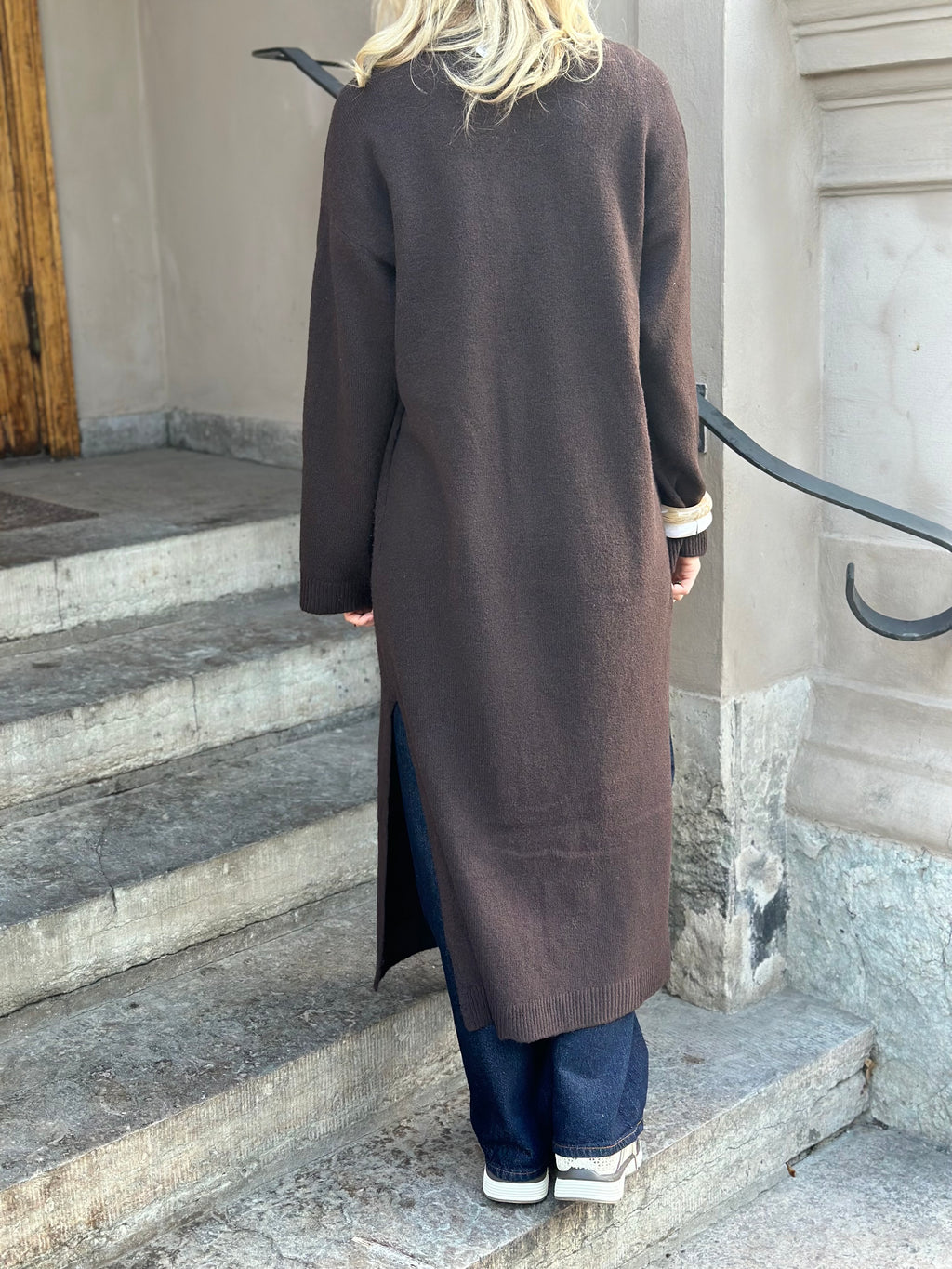 AWARE - NINNA LS V-NECK 7/8 KNIT DRESS - CHOCOLATE TORTE