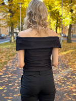 Ladda upp bild till gallerivisning, SOAKED - ELSPETH TOP - BLACK
