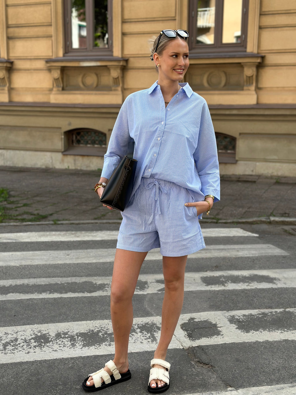 ONLY - AUGUSTA SHIRT - CLOUD DANCER/ BLUE STRIPES