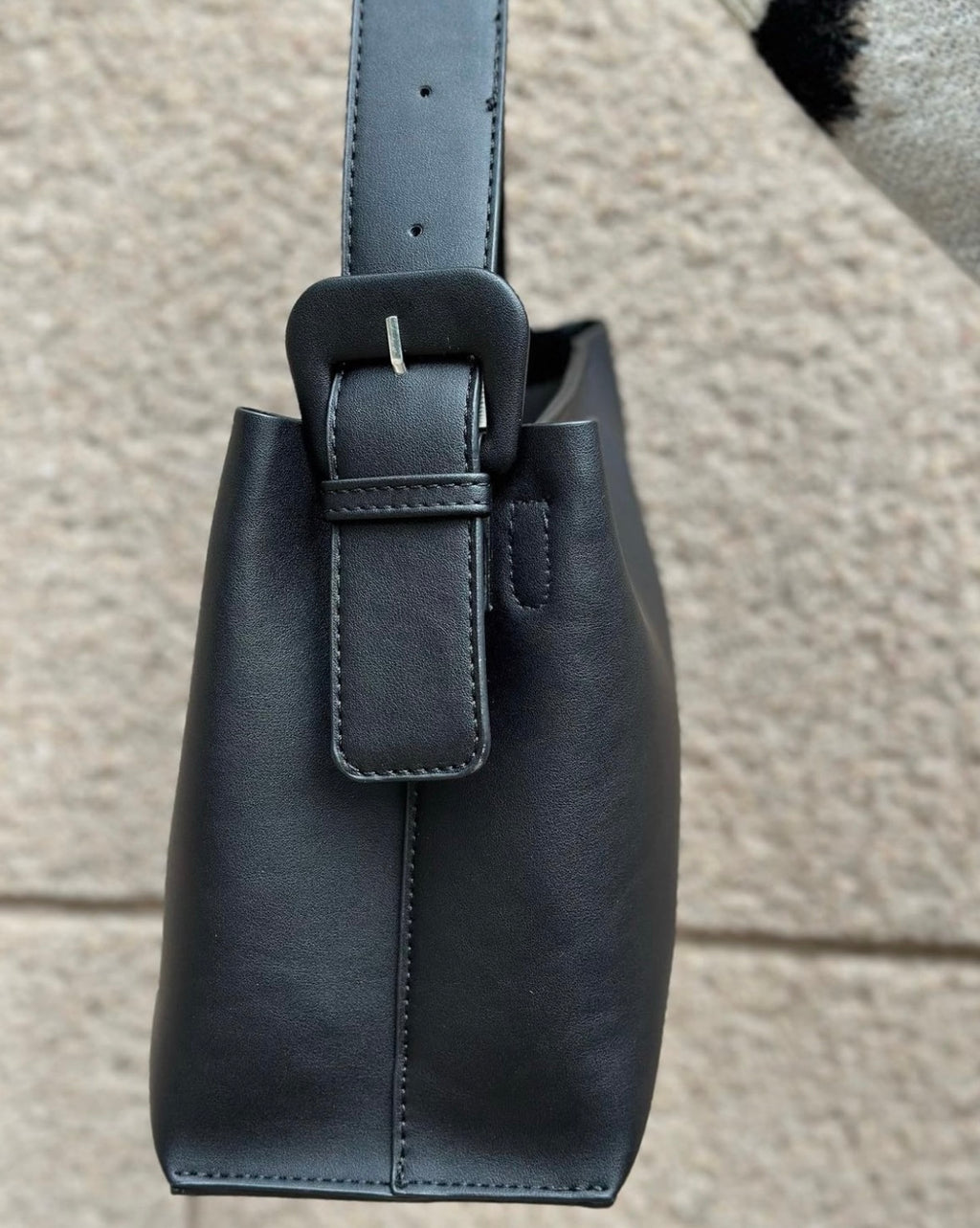 PIECES - RODY CROSS BODY - BLACK