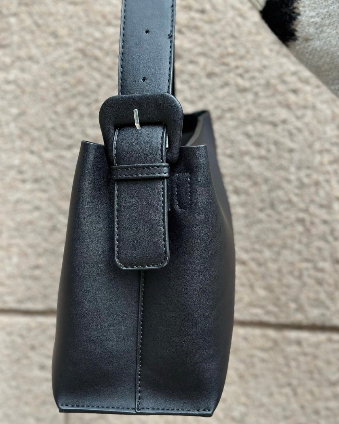 PIECES - RODY CROSS BODY - BLACK