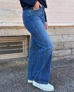 Ladda upp bild till gallerivisning, VERO MODA - TESSA HR WIDE JEANS - MEDIUM BLUE DENIM
