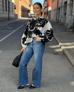 Ladda upp bild till gallerivisning, SOAKED - JOANNE SHIRT LS - WHISPER WHITE MEGA FLOWER
