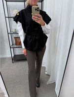 Ladda upp bild till gallerivisning, COSY HOUSE - VÄST - SVART
