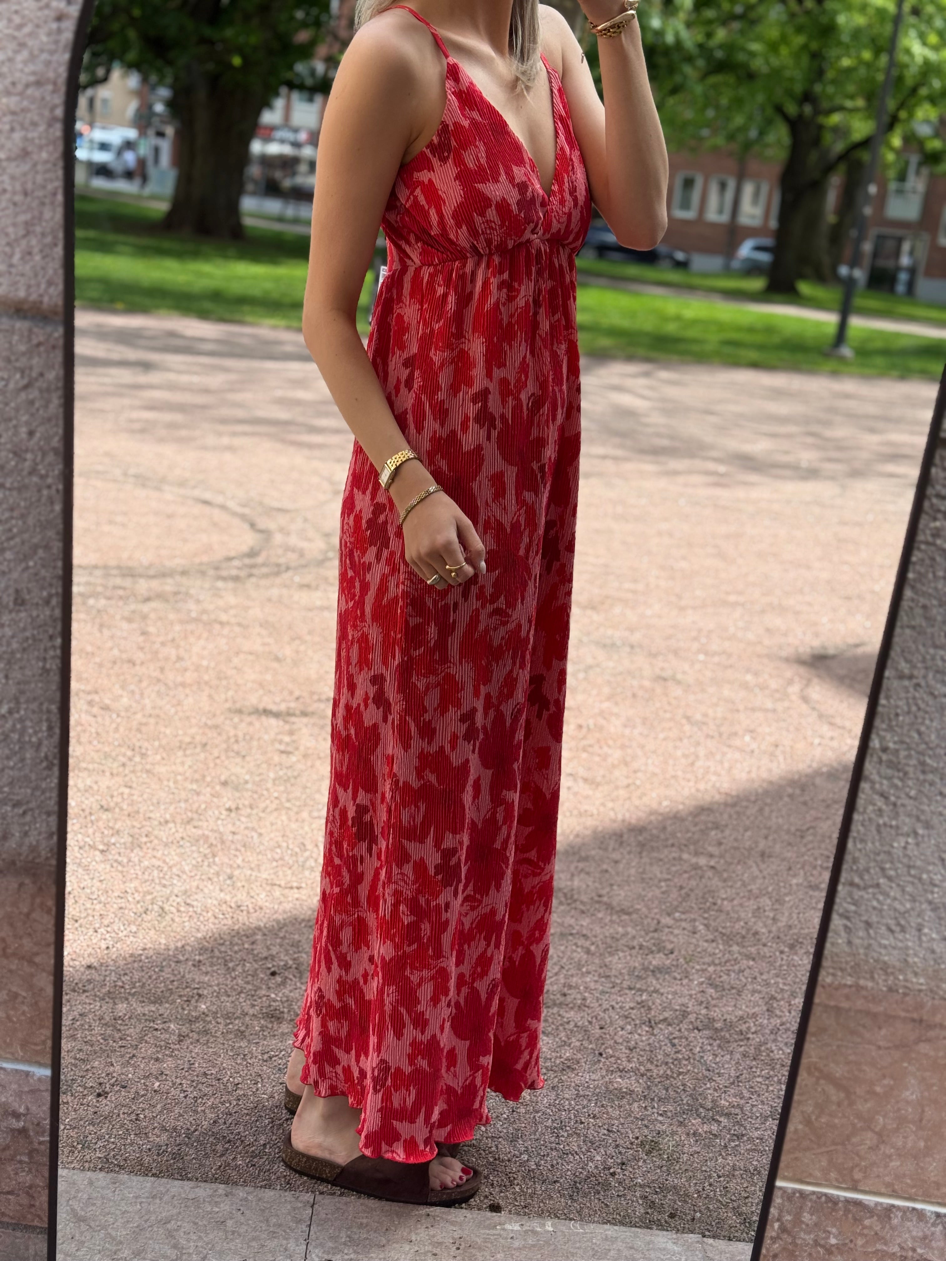 PIECES - FLORA SL STRAP DRESS - ADRENALINE RUSH/RED TONES