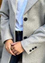 Ladda upp bild till gallerivisning, VEROMODA - FORTUNESARA LONG COAT - SILVER MINK/ MELANGE
