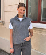 Ladda upp bild till gallerivisning, ONLY - JEANETT LIFE SL RIB HIGHNECK - MEDIUM GREY MELANGE
