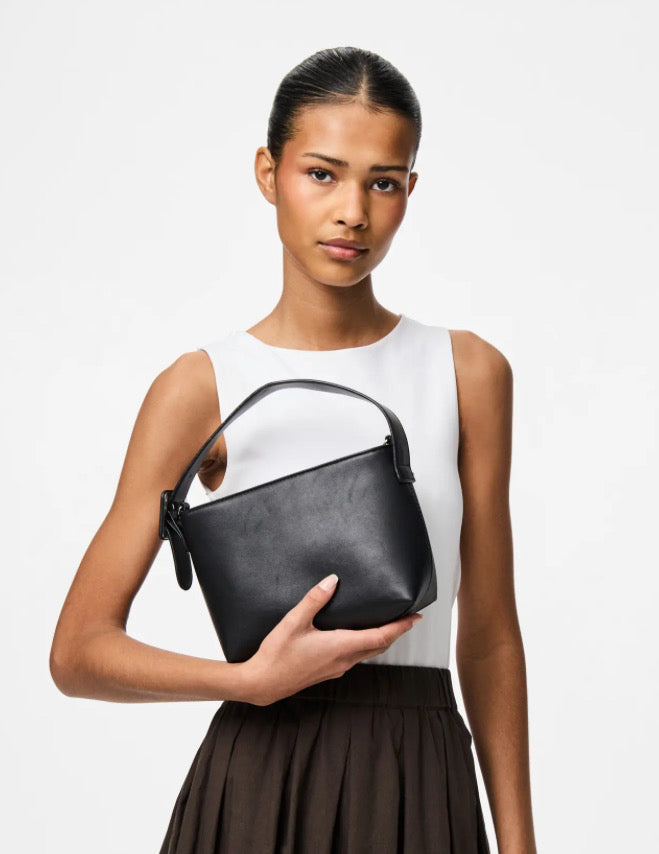 PIECES - UMA CROSS BODY - BLACK