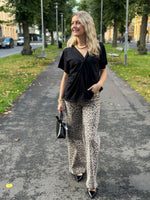 Ladda upp bild till gallerivisning, GEMINI - KNUT TOP - SVART

