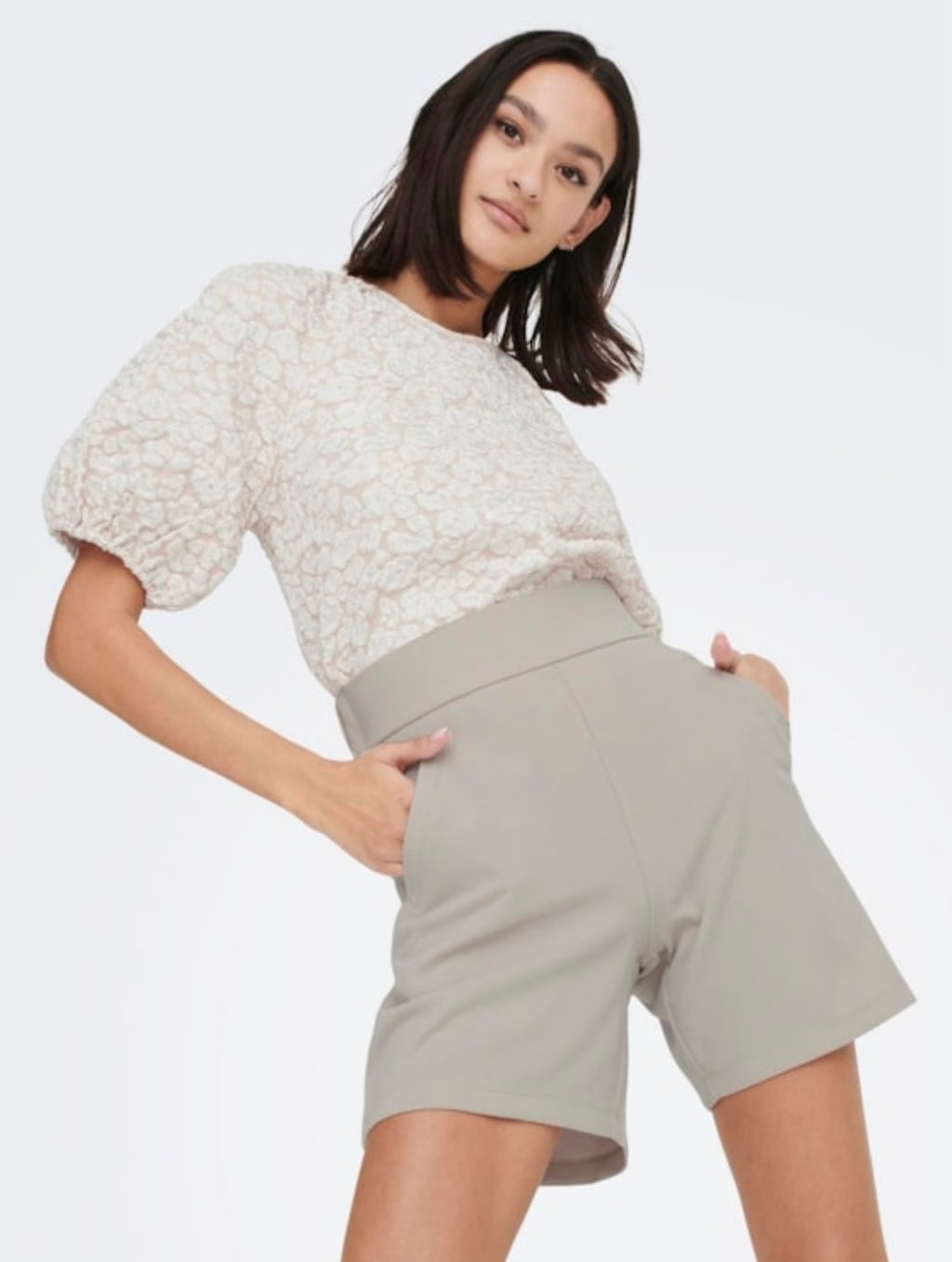 JDY - LOUISVILLE CATIA SHORTS - CHATEAU GRAY