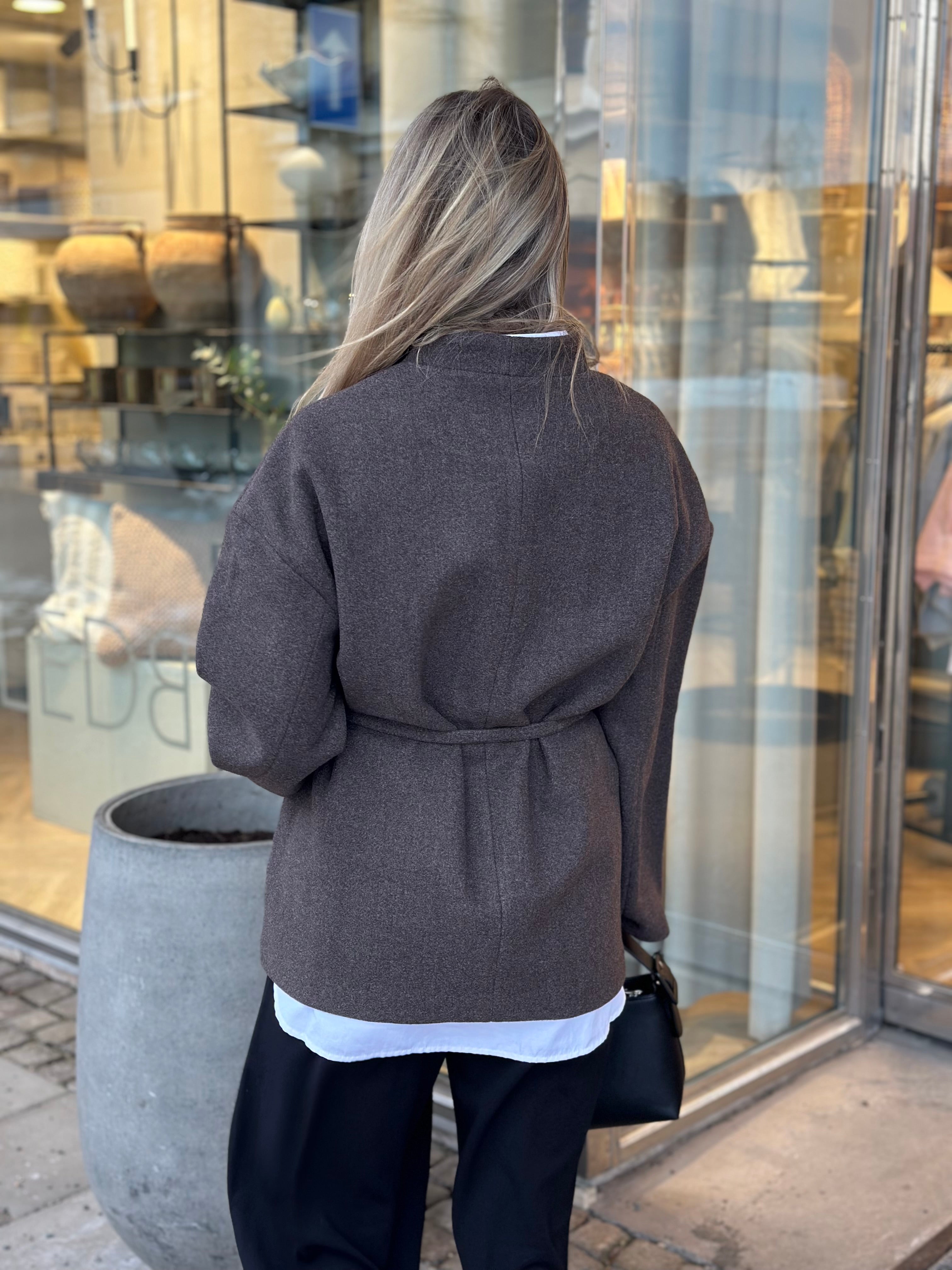 AWARE - SIJINA LS V-NECK SHORT JACKET - COFFEE BEAN