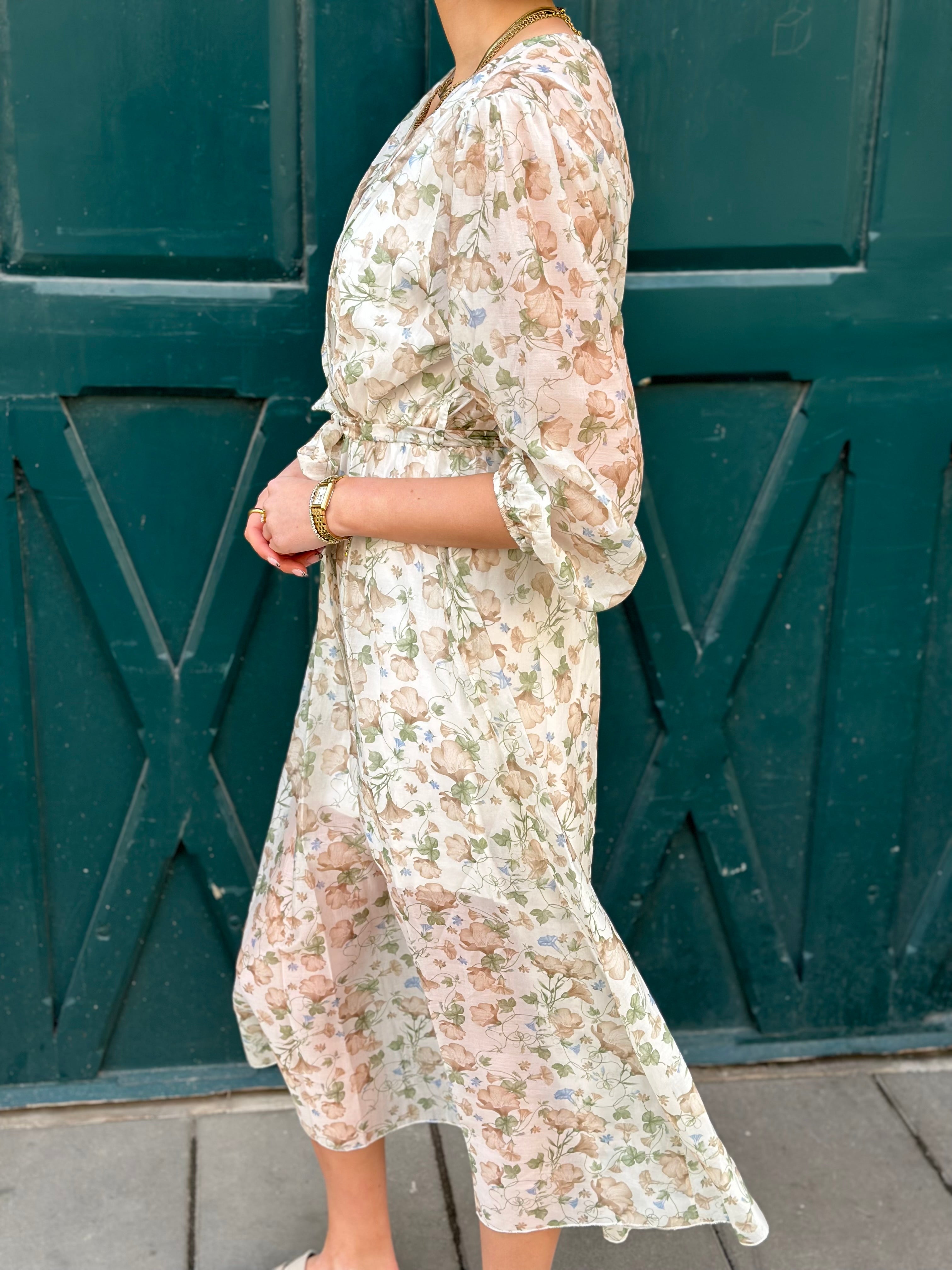 JÖRLEVIK - FLOWER DRESS - BEIGE