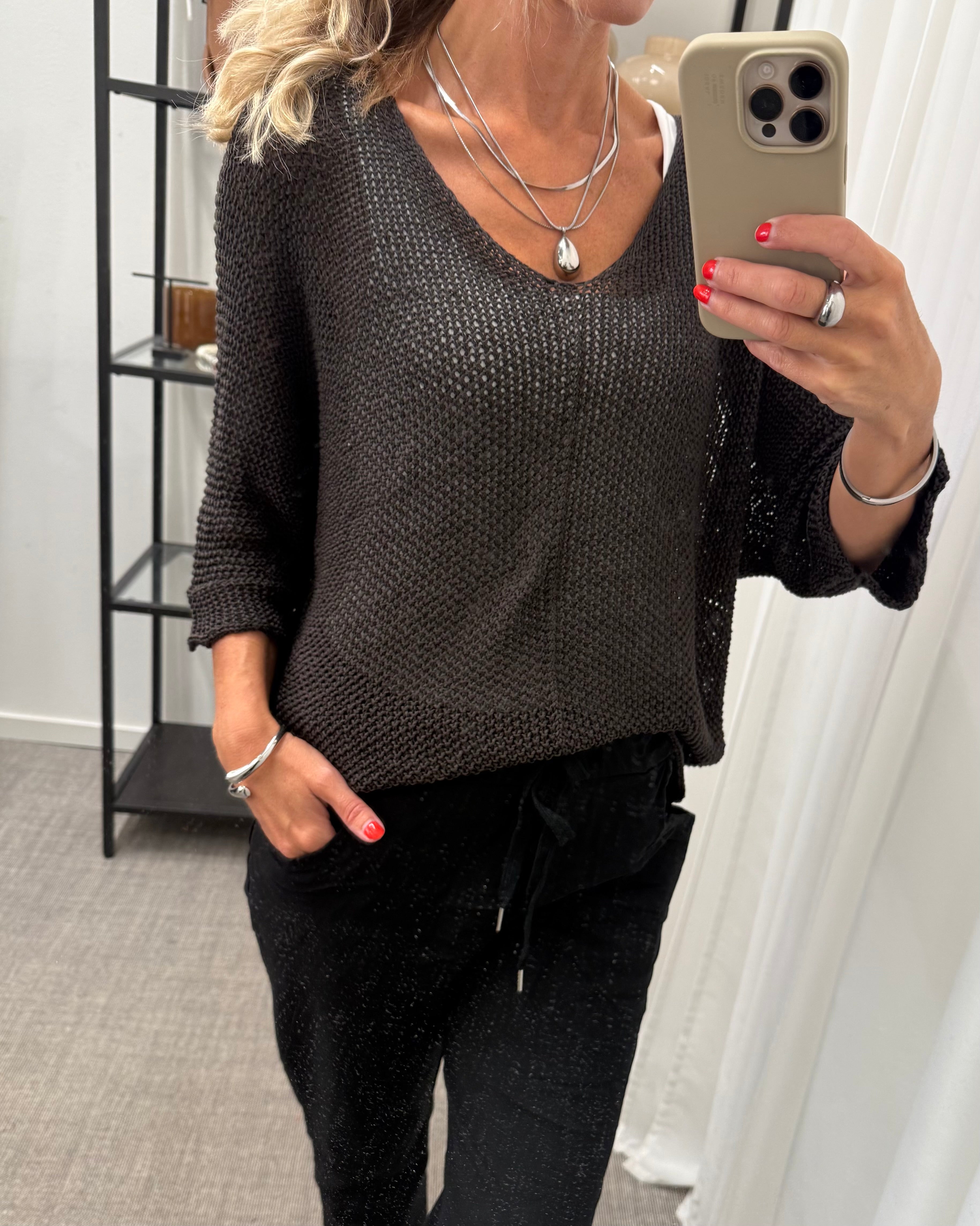 MARTA - STICKAD TRÖJA 7010 - BROWN