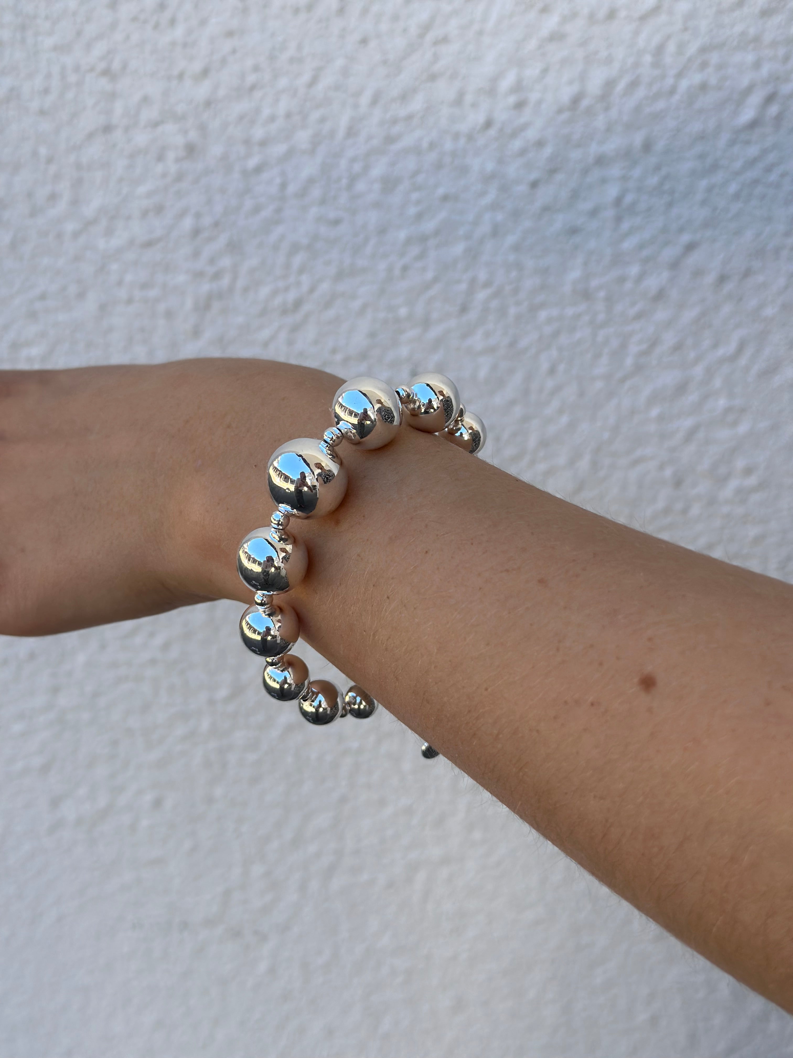 BOW19DETAILS - BEAD BRACELET - SILVER