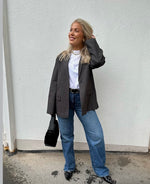 Ladda upp bild till gallerivisning, ONLY - NOELIA L/S PINST SLIT BLAZER - DARK GREY MELANGE
