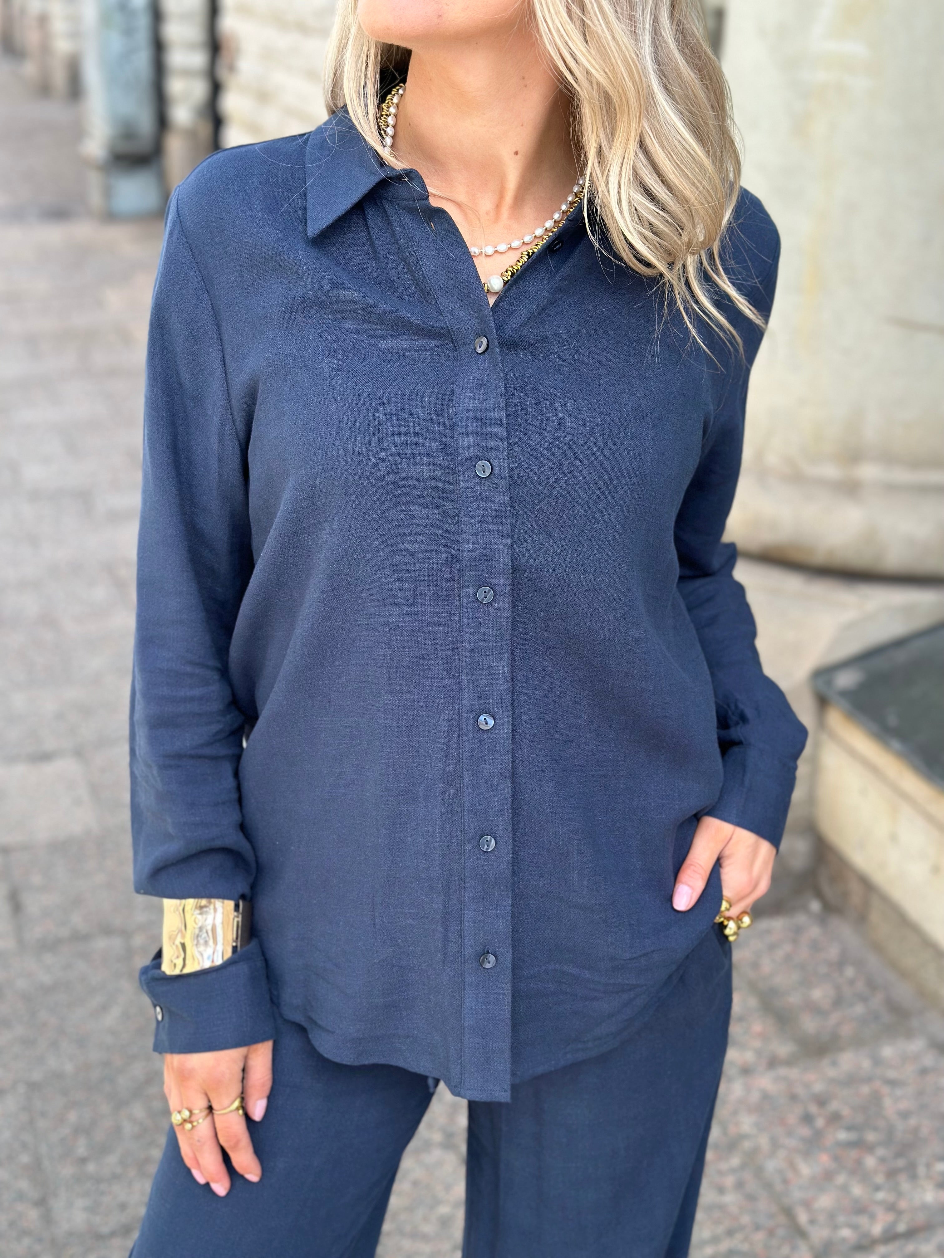 SELECTED FEMME - VIVA LS SUN SHIRT - DARK SAPPHIRE