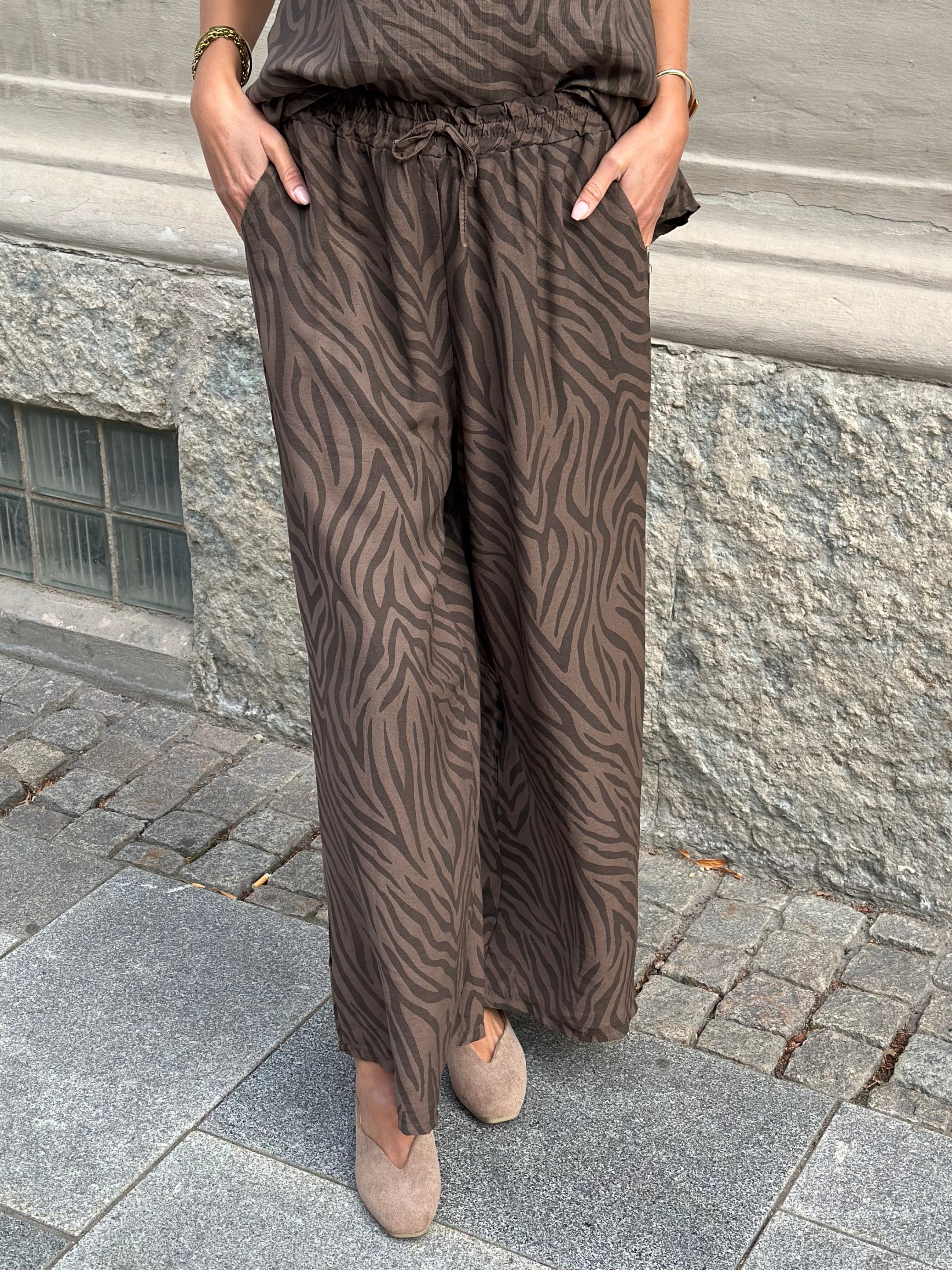 MARTA - LUPUS BYXA 22598 - ZEBRA BROWN