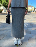 Ladda upp bild till gallerivisning, ONLY - JEANETTE LIFE RIB LONG SKIRT - MEDIUM GREY MELANGE
