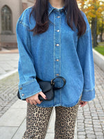 Ladda upp bild till gallerivisning, ONLY - SOPHIE L/S OVERSIZED JKT - MEDIUM BLUE DENIM
