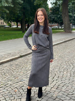 Ladda upp bild till gallerivisning, PIECES - NANNIKA HW MIDI SKIRT - MAGNET
