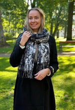 Ladda upp bild till gallerivisning, PIECES - LONG SCARF - DECEMBER SKY/SNAKE

