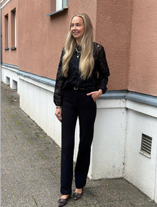 MARTA - BLOMMIG BLUS 7688 - BLACK