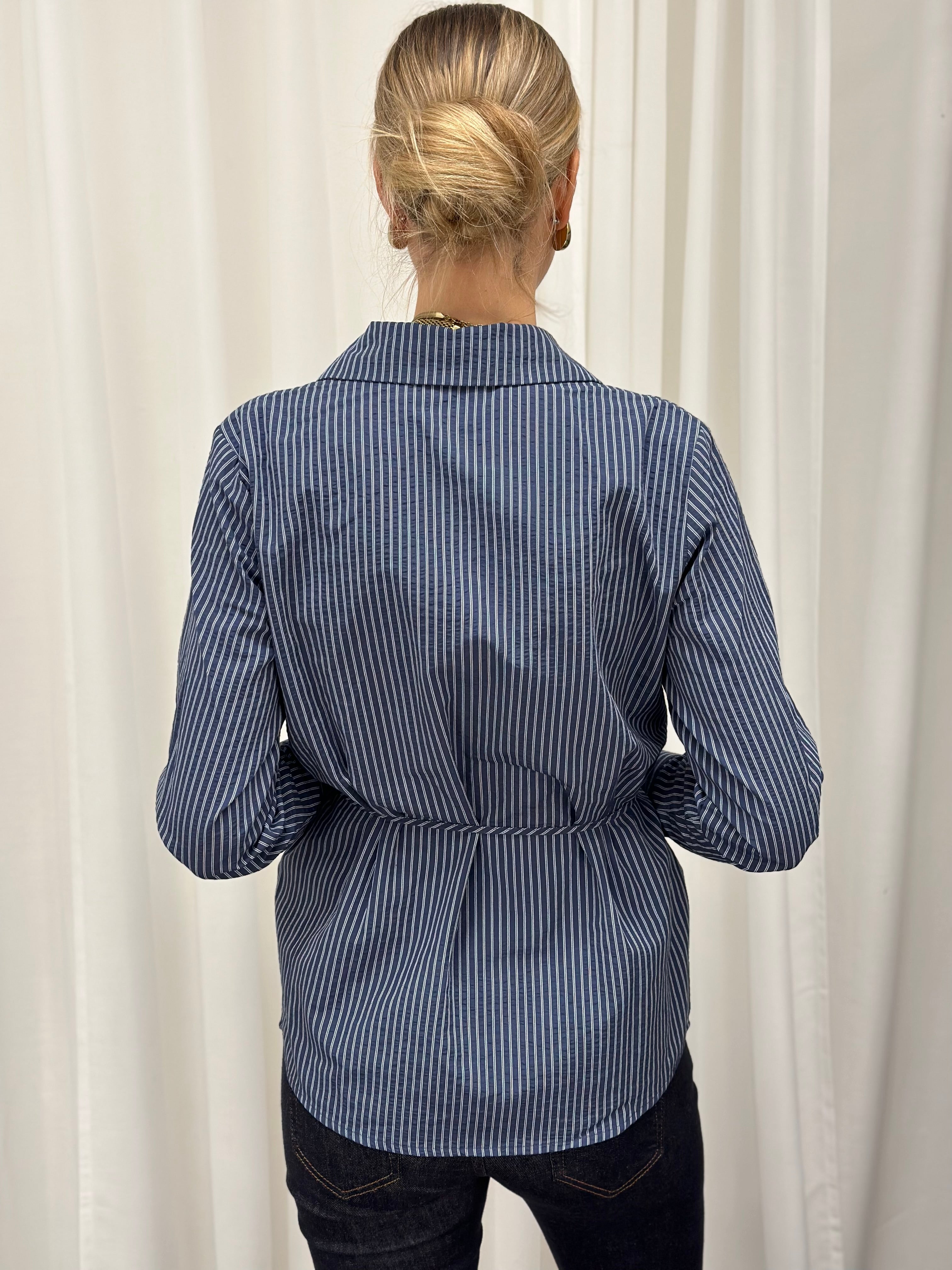 JDY - SONNIE L/S BELTED SHIRT - CROWN BLUE