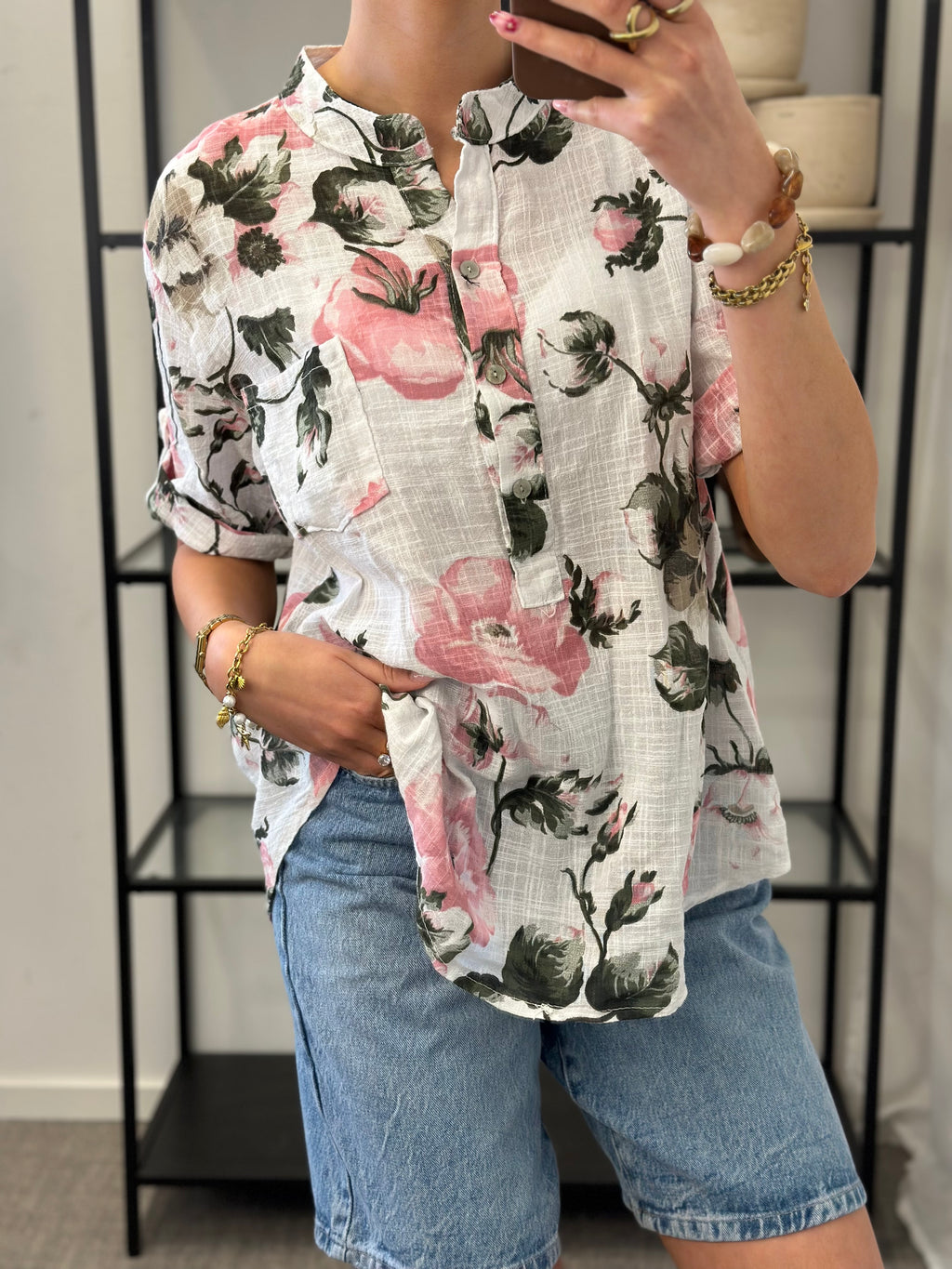 JÖRLEVIK - FLOWER BLUSE - VIT