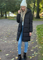 Ladda upp bild till gallerivisning, PIECES - BEE LONG NEW PUFFER JACKET - BLACK
