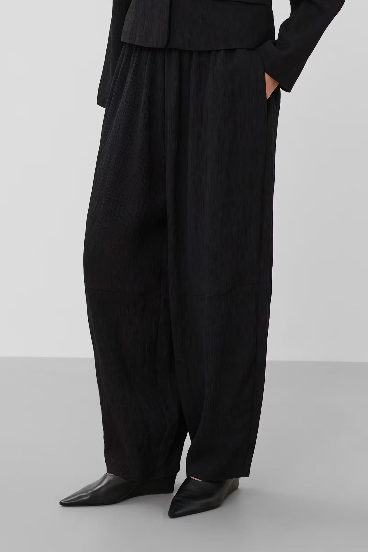 SOAKED - CEVILLA PANTS 30409669 - BLACK