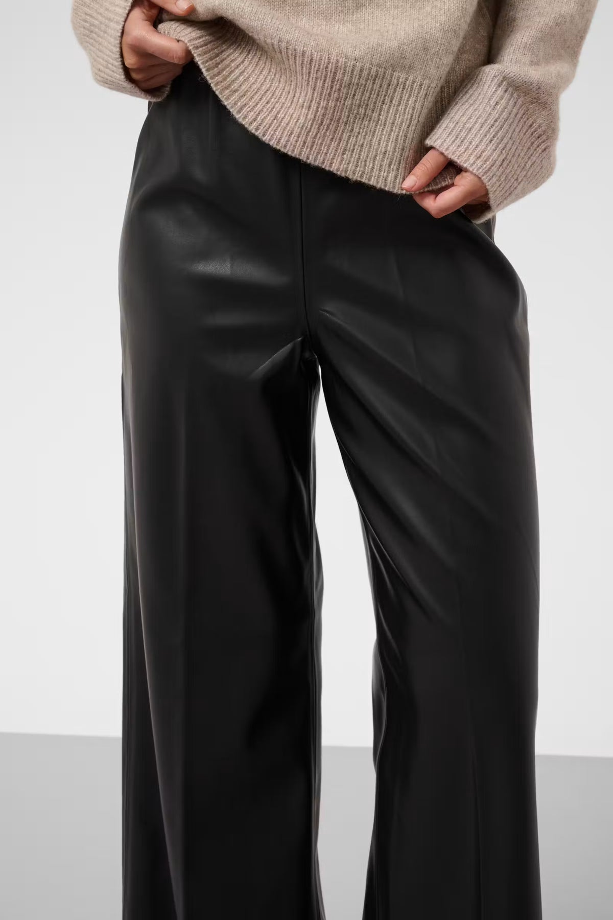 SOAKED - KAYLEE WIDE LONG PANTS - BLACK