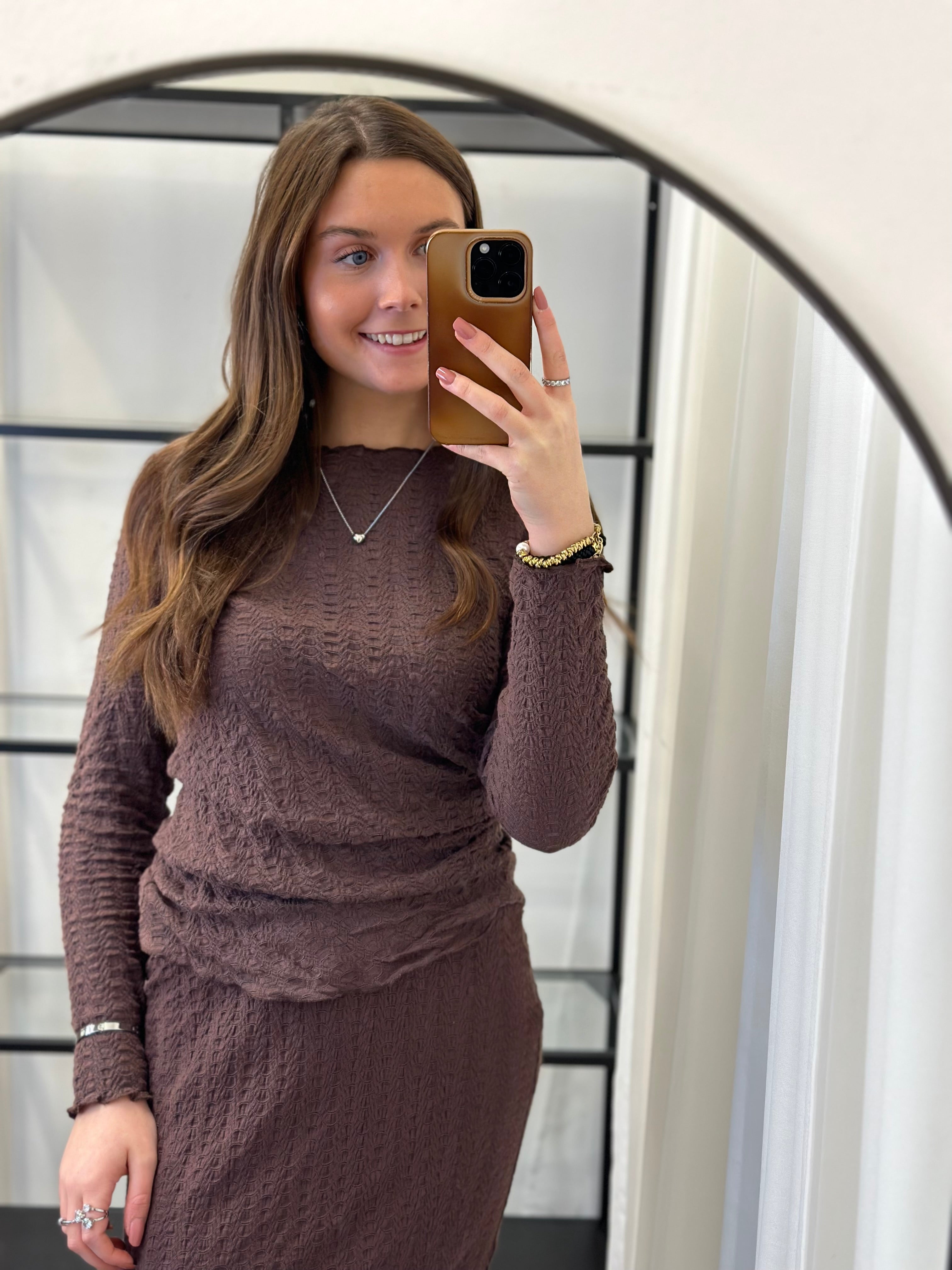 ONLY - ELLA L/S RUCHING TOP - CHOCOLATE MARTINI