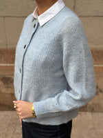 Ladda upp bild till gallerivisning, SELECTED FEMME - LULU SHORT CARDIGAN - CASHMERE BLUE/MELANGE
