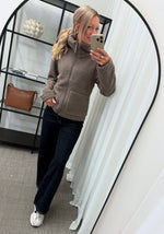 Ladda upp bild till gallerivisning, ONLY - MEGAN TEDDY JACKET - WALNUT
