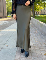 Ladda upp bild till gallerivisning, VEROMODA - LIVIA HW LONG SKIRT - GRAPE LEAF
