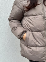 Ladda upp bild till gallerivisning, PIECES - MADDIE PUFFER JACKET - MOREL
