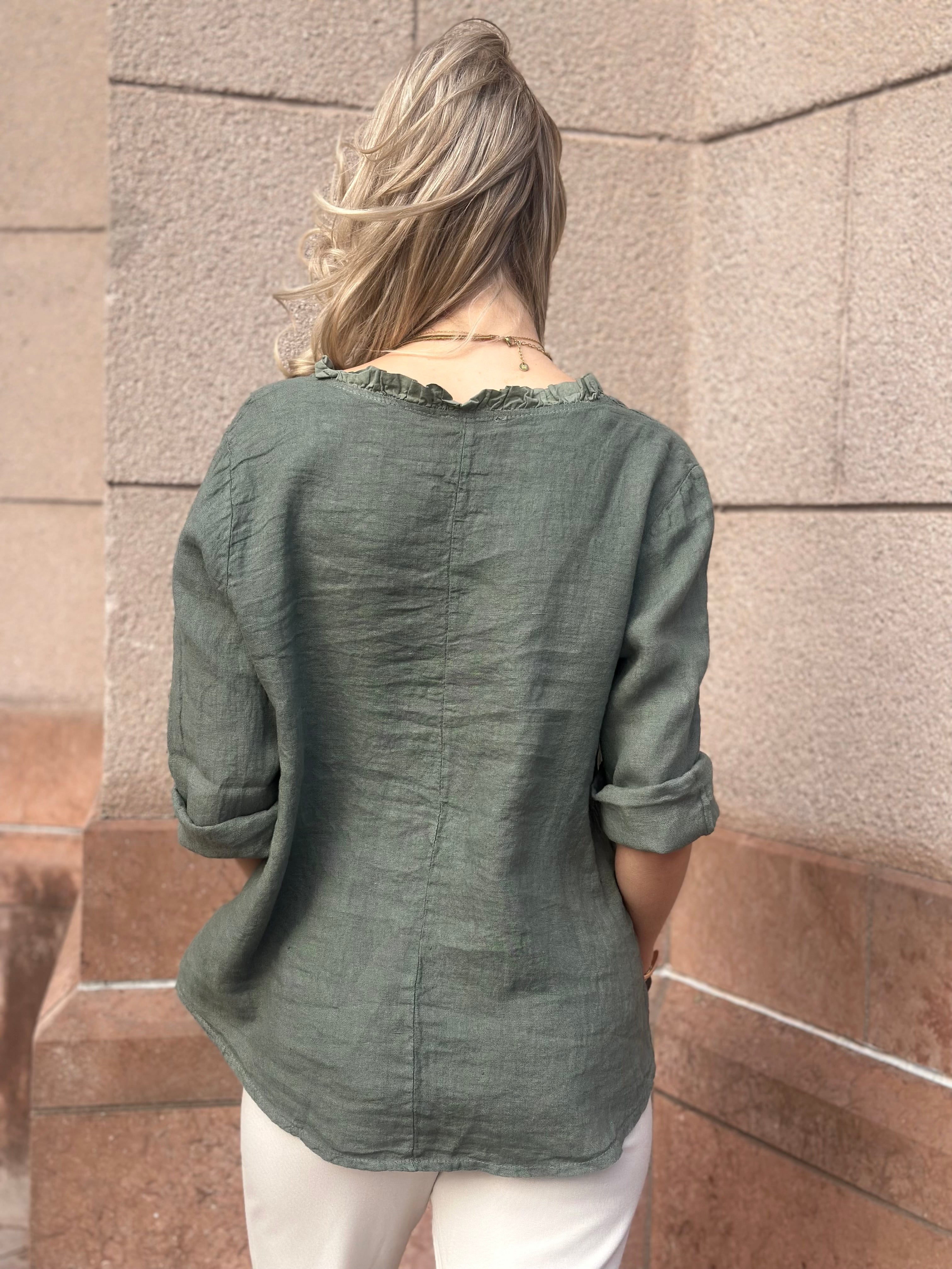 JÖRLEVIK - LINNEBLUS MED VOLANG - GRÖN