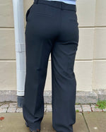 Ladda upp bild till gallerivisning, SELECTED FEMME - RITA MV WIDE PANT - BLACK
