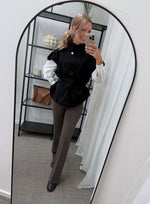 Ladda upp bild till gallerivisning, COSY HOUSE - VÄST - SVART
