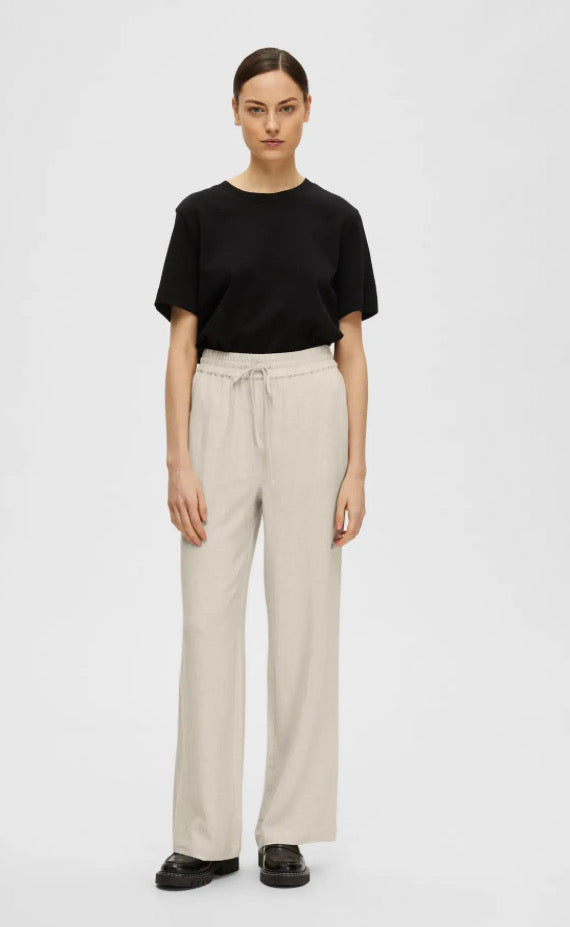 SELECTED FEMME - VIVA-GULIA HW LONG SUN PANT - SANDCHELL