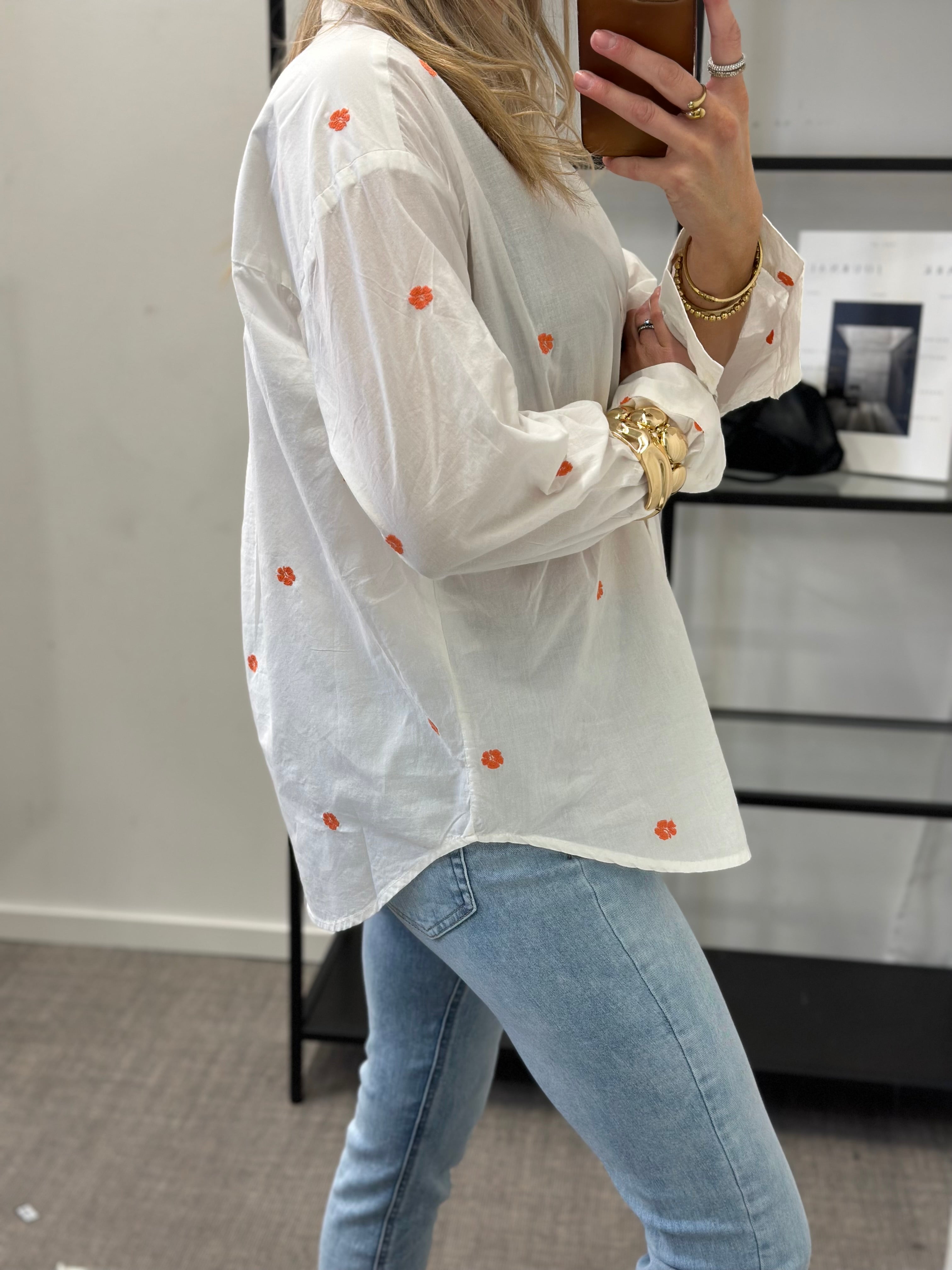 VEROMODA - DONA LS SHIRT - SNOW WHITE/EMB HIBISC